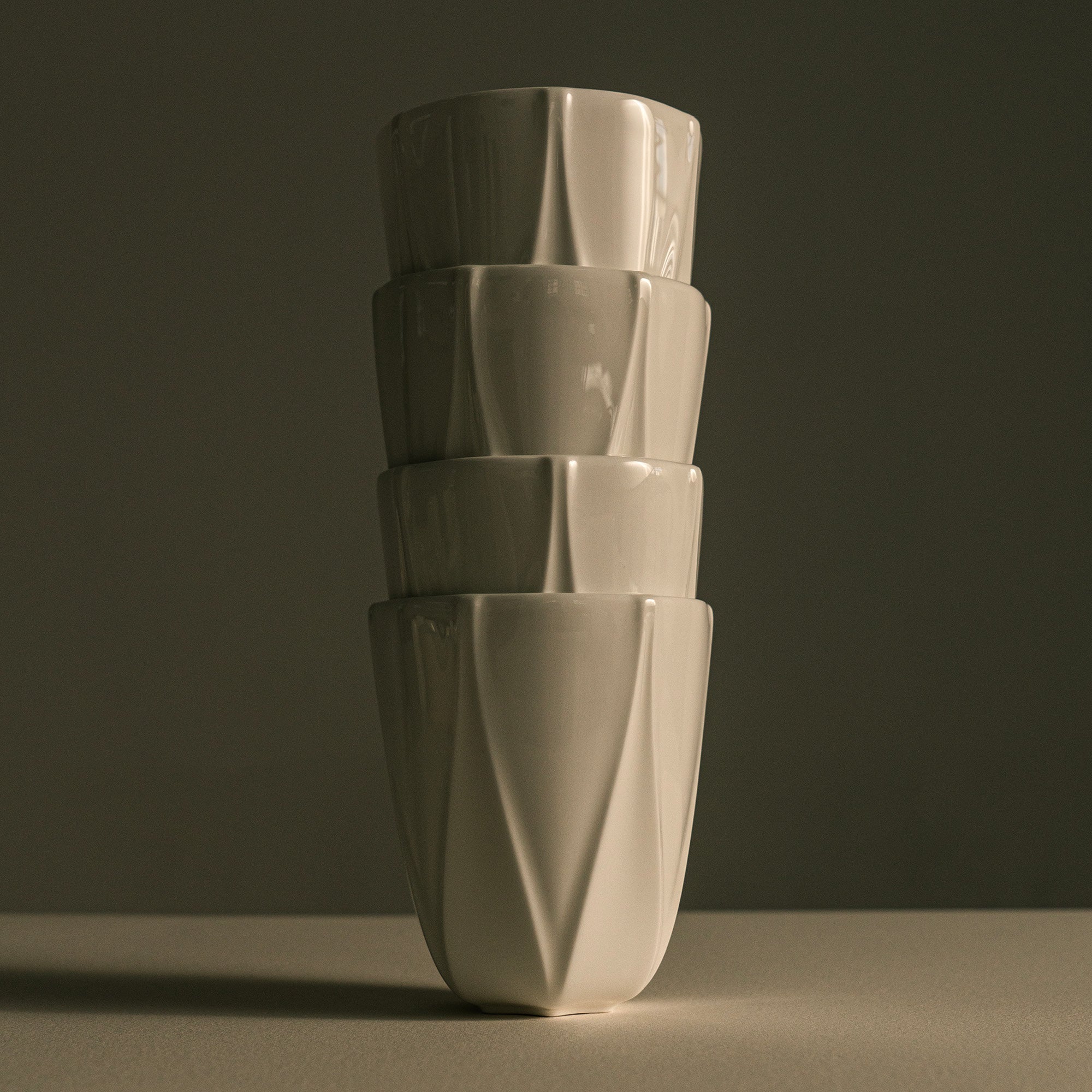 Folio Vessel — H 10 cm, Set of 4